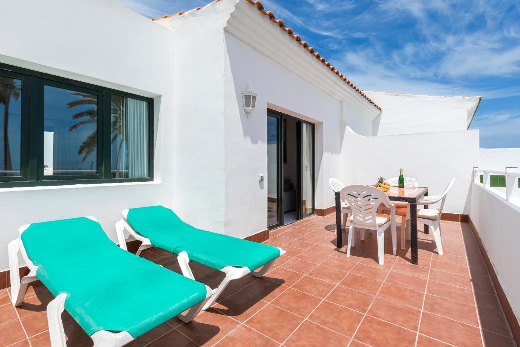 Apartamentos Erika - Adults Only Corralejo Exterior foto