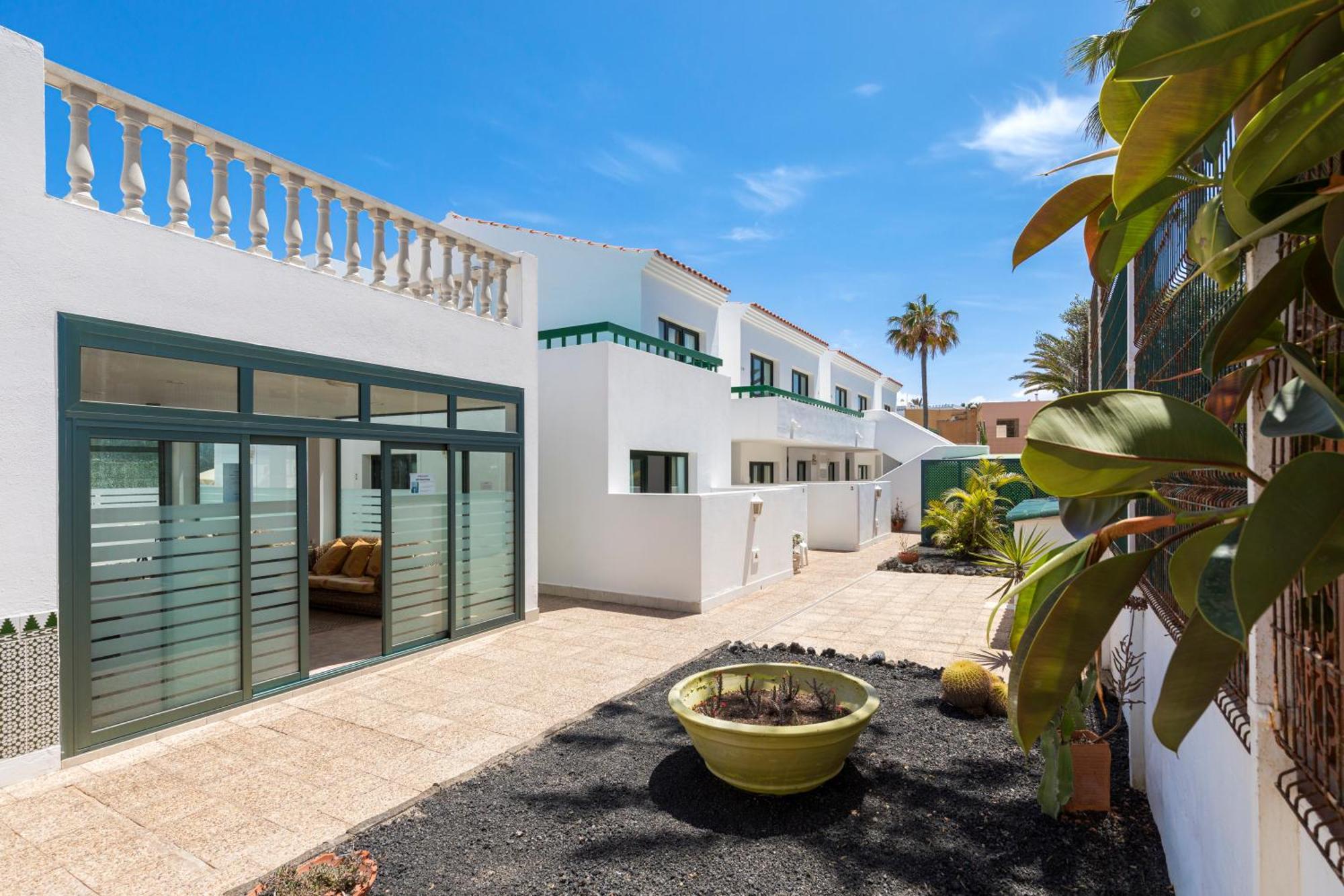 Apartamentos Erika - Adults Only Corralejo Exterior foto